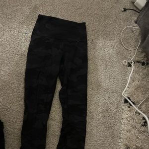 camo lululemon leggings